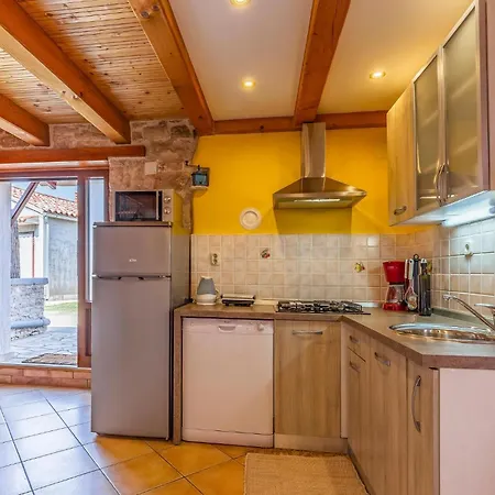 2 Bedroom Awesome In