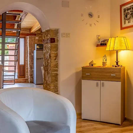 2 Bedroom Awesome In