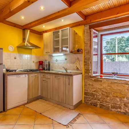 2 Bedroom Awesome In * Kavran
