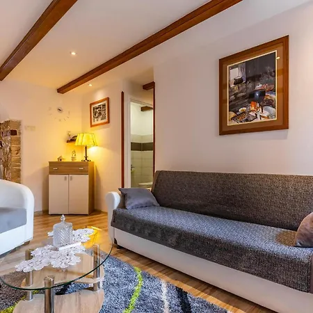 2 Bedroom Awesome In
